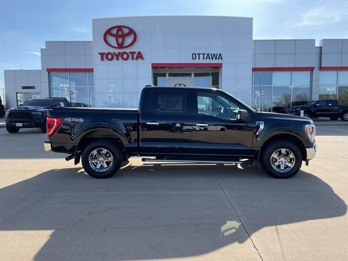 Agate Black Metallic 2023 Ford F-150 XLT