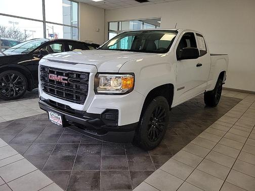 2022 GMC Canyon Elevation Standard