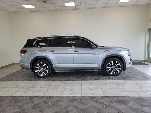 2024 Volkswagen Atlas 2.0T SEL Premium R-Line 4MOTION