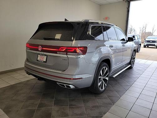 2024 Volkswagen Atlas 2.0T SEL Premium R-Line 4MOTION