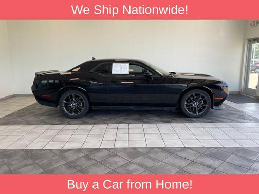Pitch Black Clearcoat 2023 Dodge Challenger GT