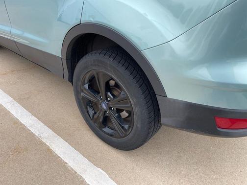 Frosted Glass Metallic 2013 Ford Escape SE