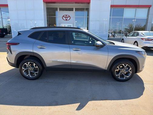Cypress Gray 2025 Chevrolet Trax LT