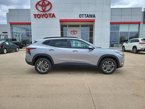 Cypress Gray 2025 Chevrolet Trax LT