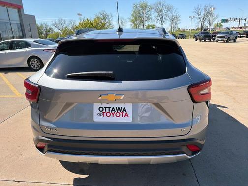 Cypress Gray 2025 Chevrolet Trax LT