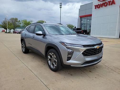Cypress Gray 2025 Chevrolet Trax LT