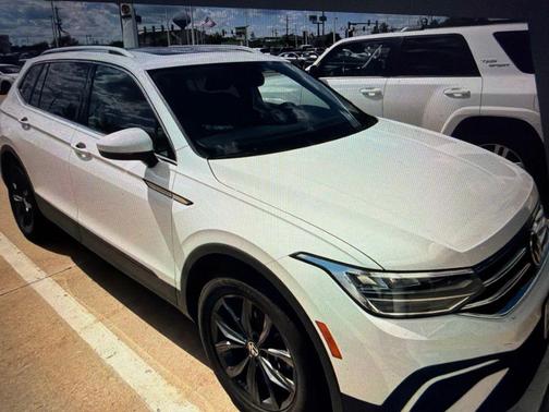 Oryx White Pearl 2022 Volkswagen Tiguan 2.0T SE 4MOTION