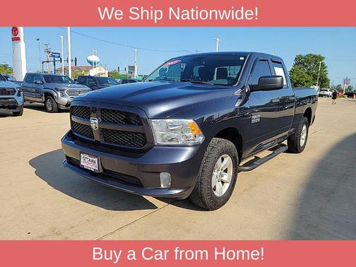 Brilliant Black Crystal Pearlcoat 2017 RAM 1500 Express