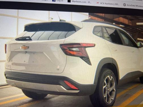 2025 Chevrolet Trax LT