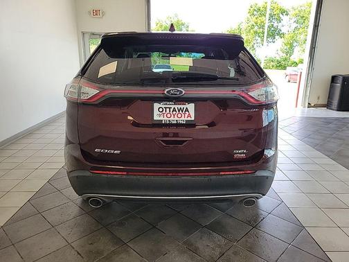 Burgundy 2018 Ford Edge SEL