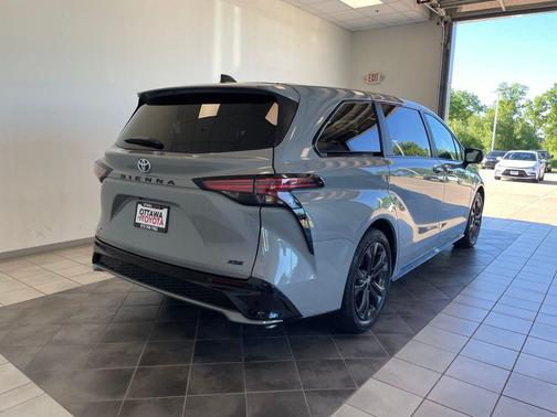 Cement 2025 Toyota Sienna XSE 7 Passenger