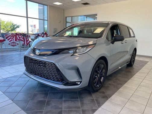 Cement 2025 Toyota Sienna XSE 7 Passenger