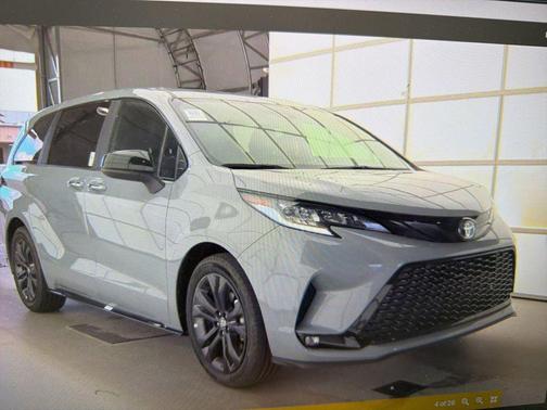 Cement 2025 Toyota Sienna XSE 7 Passenger