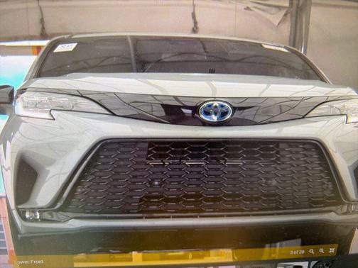 Cement 2025 Toyota Sienna XSE 7 Passenger