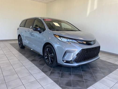 Cement 2025 Toyota Sienna XSE 7 Passenger