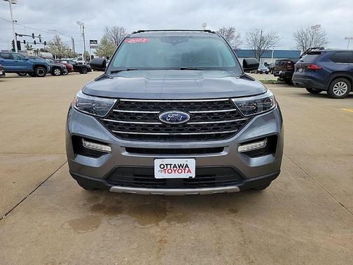 Carbonized Gray Metallic 2023 Ford Explorer XLT