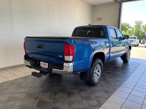 Blazing Blue Pearl 2017 Toyota Tacoma SR5