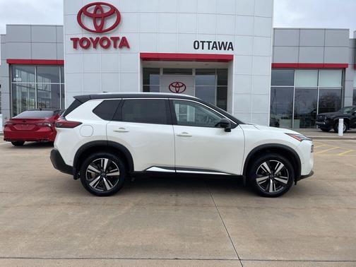 2023 Nissan Rogue SL