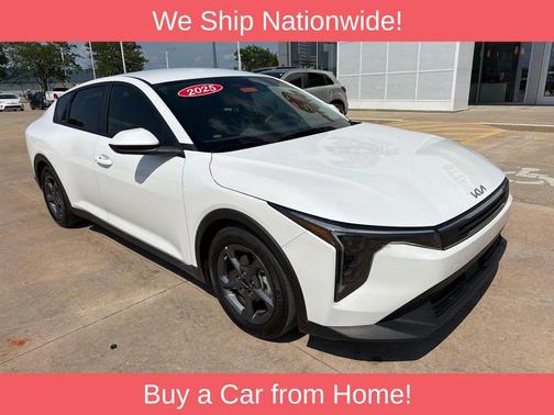 Snow White Pearl 2025 Kia K4 LXS