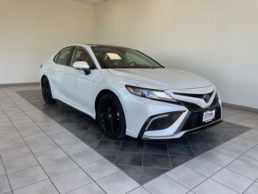 Wind Chill Pearl 2022 Toyota Camry XSE