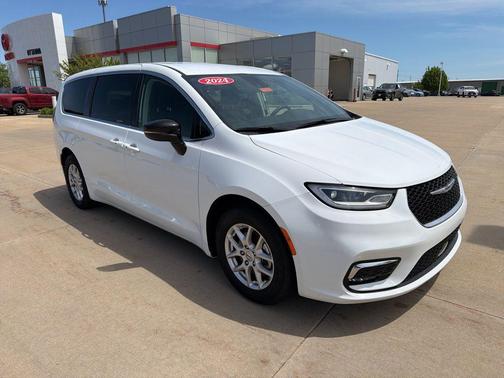 Bright White Clearcoat 2024 Chrysler Pacifica Touring L