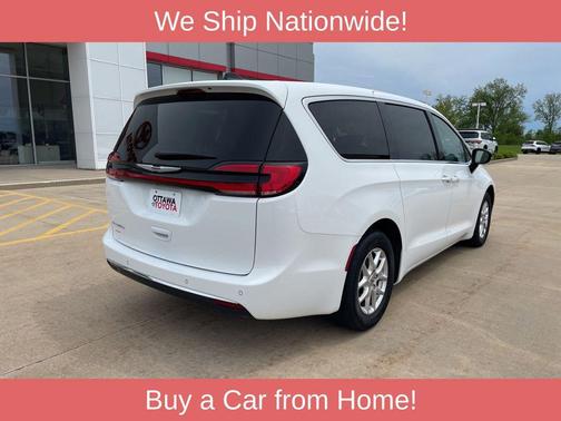 Bright White Clearcoat 2024 Chrysler Pacifica Touring L