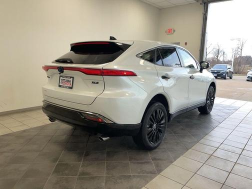 2024 Toyota Venza XLE