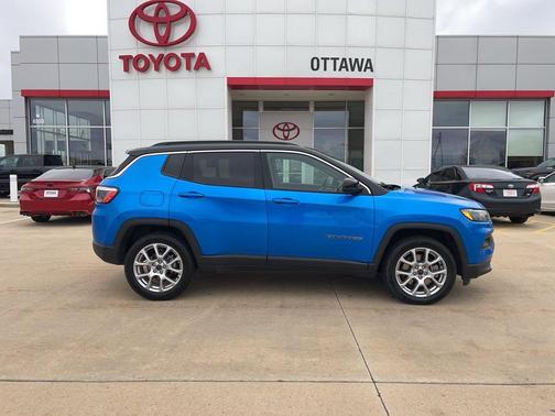 Hydro Blue Pearlcoat 2025 Jeep Compass Limited
