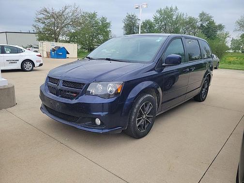 Contusion Blue Pearlcoat 2017 Dodge Grand Caravan GT