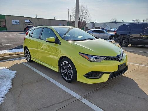 2016 Scion iM Base