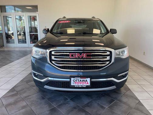 Dark Sky Metallic 2019 GMC Acadia SLE-2