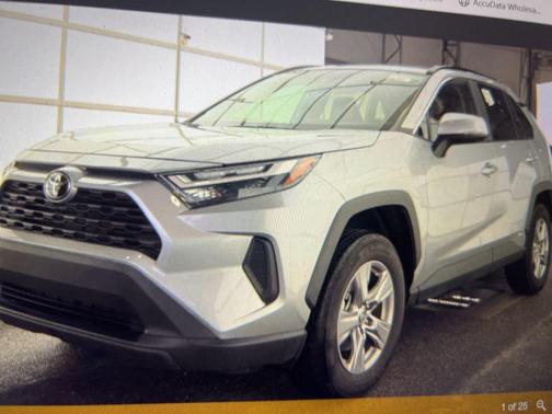 2025 Toyota RAV4 Hybrid XLE