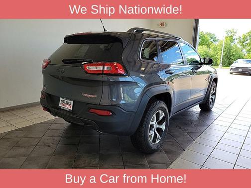 Granite Crystal Metallic Clearcoat 2015 Jeep Cherokee Trailhawk
