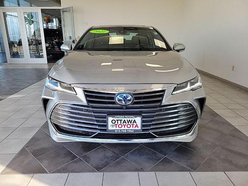 2021 Toyota Avalon Hybrid Limited