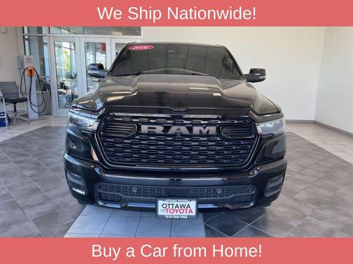 Diamond Black Crystal Pearlcoat 2026 RAM 1500 Big Horn/Lone Star