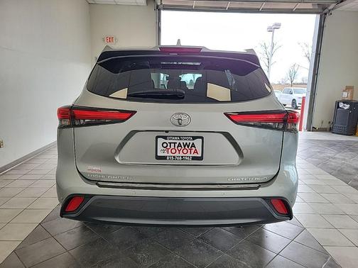 2021 Toyota Highlander Limited