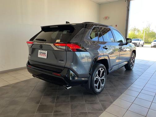 Magnetic Gray Metallic/Midnight Black Metallic 2025 Toyota RAV4 Hybrid SE