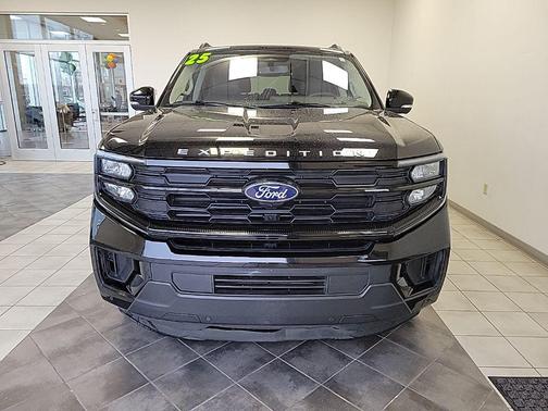 2025 Ford Expedition Max Active 4x4