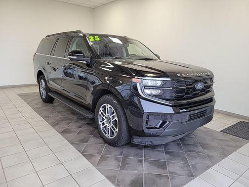 2025 Ford Expedition Max Active 4x4