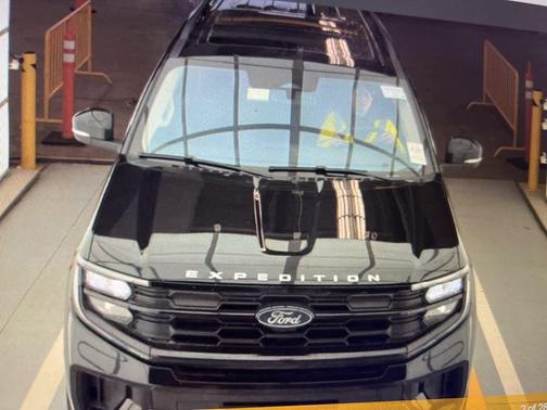 2025 Ford Expedition Max Active 4x4