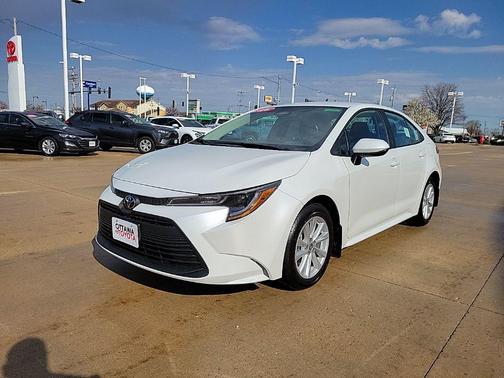 Wind Chill Pearl 2026 Toyota Corolla LE