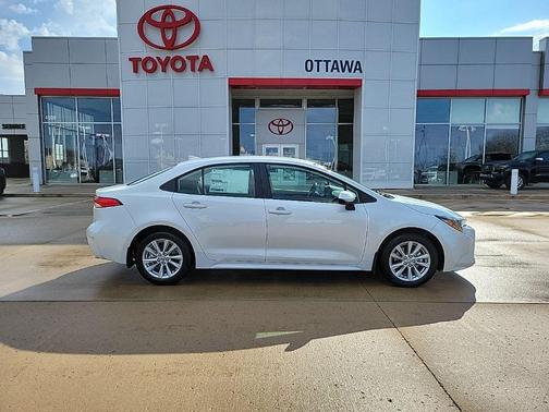 Wind Chill Pearl 2026 Toyota Corolla LE