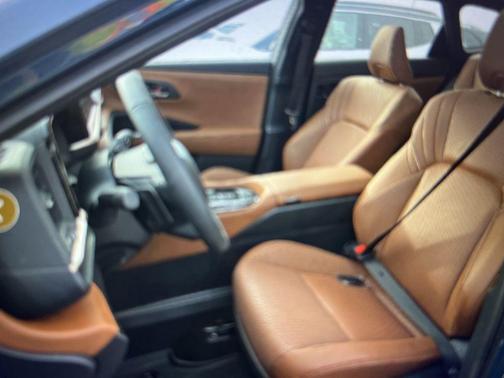 2025 Toyota Crown Signia Limited