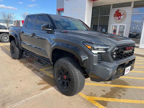 2025 Toyota Tacoma Hybrid TRD Pro