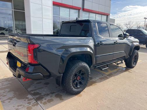 2025 Toyota Tacoma Hybrid TRD Pro