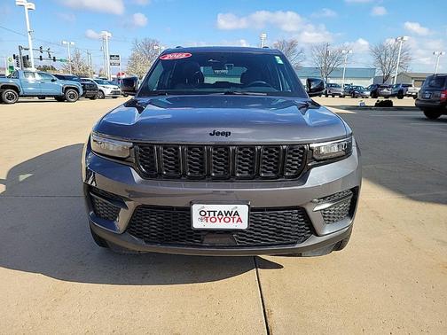 2025 Jeep Grand Cherokee Altitude
