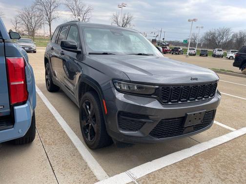 2025 Jeep Grand Cherokee Altitude