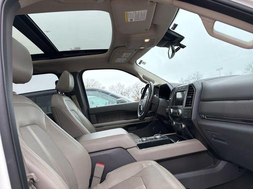 Star White Metallic Tri-Coat 2021 Ford Expedition Max Limited
