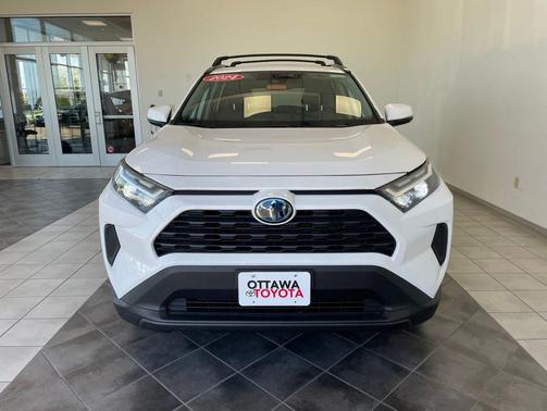 Ice Cap 2024 Toyota RAV4 Hybrid XLE