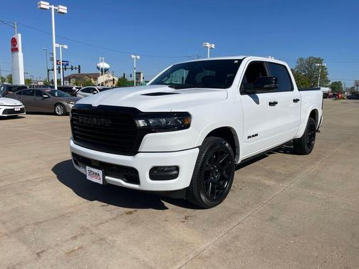Bright White Clearcoat 2025 RAM 1500 Laramie
